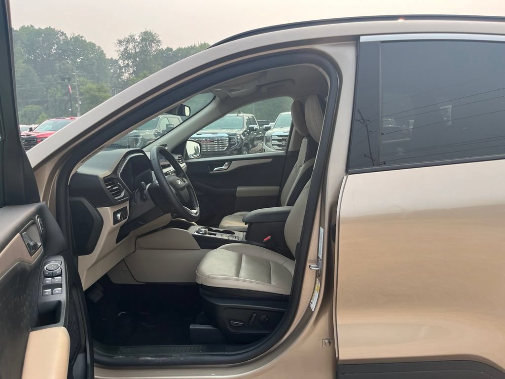 Used 2020 Ford Escape SEL AWD/4WD image 21