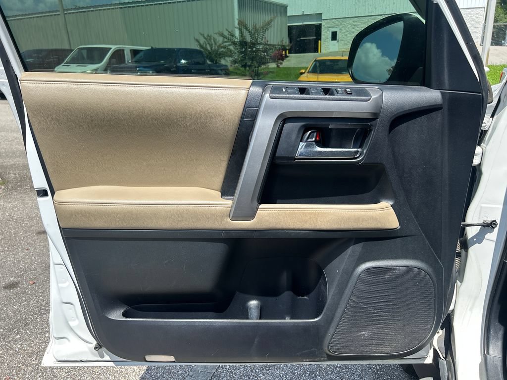 Used 2015 Toyota 4Runner SR5 Premium RWD image 8