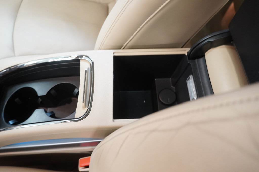 Used 2010 Buick LaCrosse CXS FWD image 26