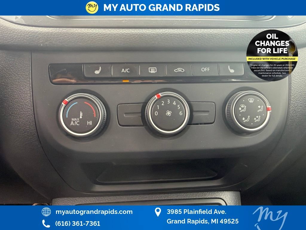 Used 2017 Volkswagen Tiguan S AWD/4WD image 8