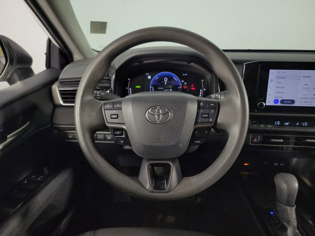 Used 2025 Toyota Camry LE FWD image 21