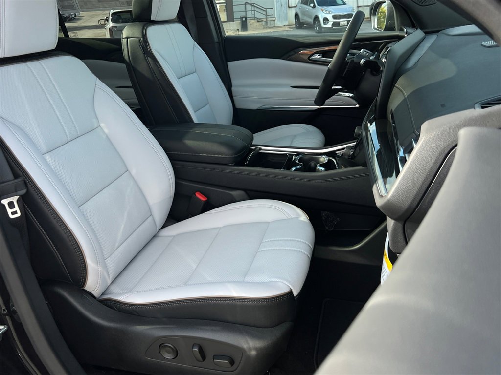 New 2026 Chevrolet Traverse High Country image 7