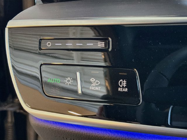 New 2026 Audi S8 AWD/4WD image 33
