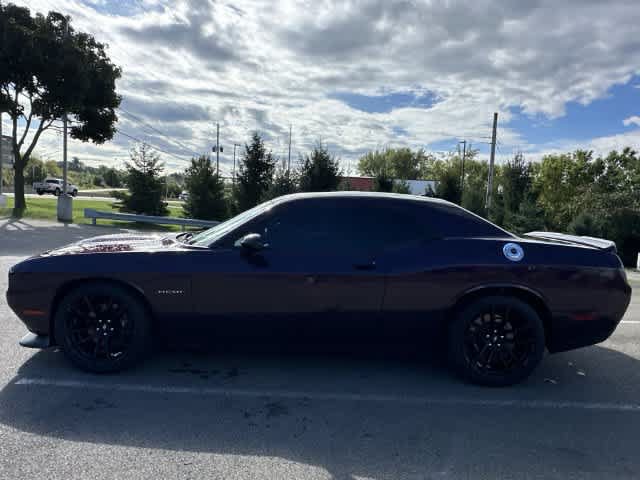 Used 2022 Dodge Challenger R/T w/ Performance Plus Package RWD image 2