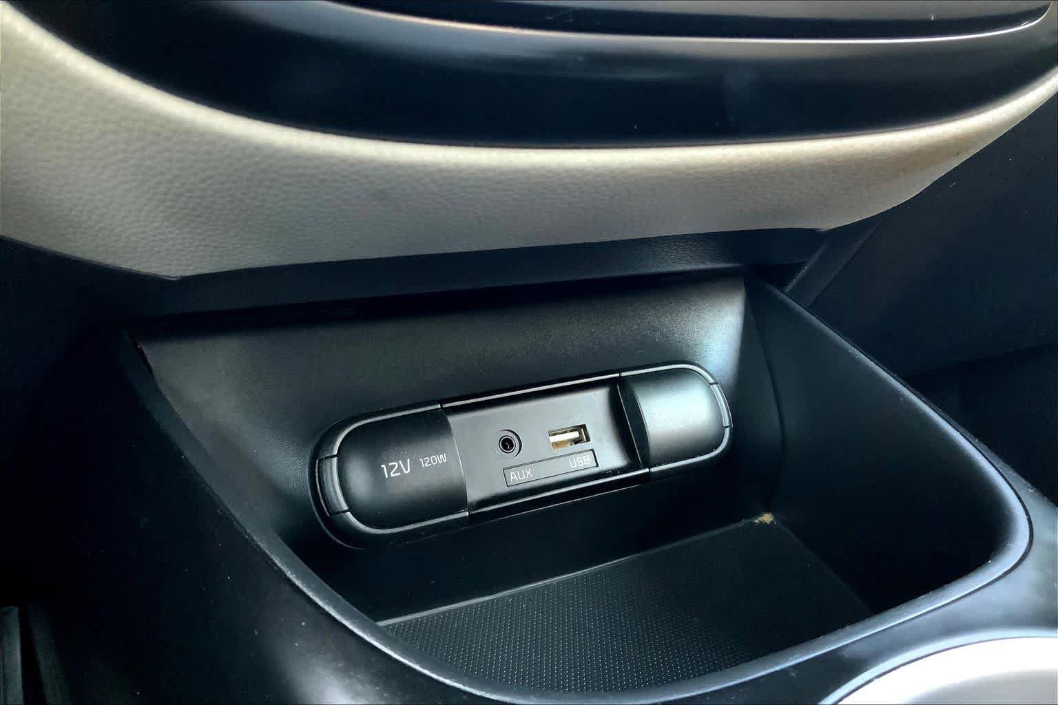 Used 2019 Kia Soul FWD image 33