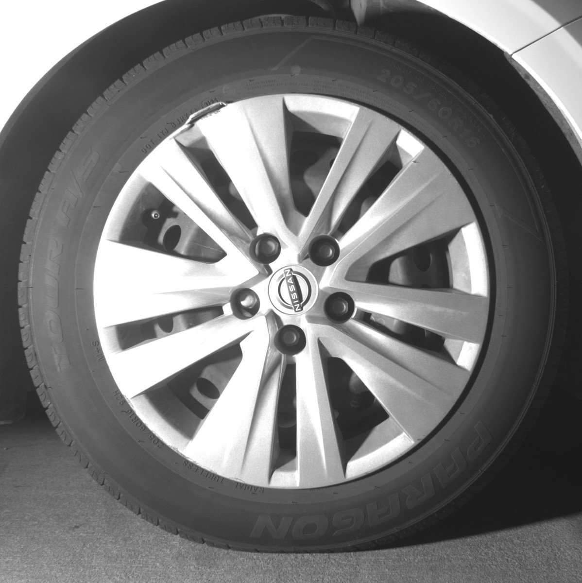 Used 2025 Nissan Sentra S image 13