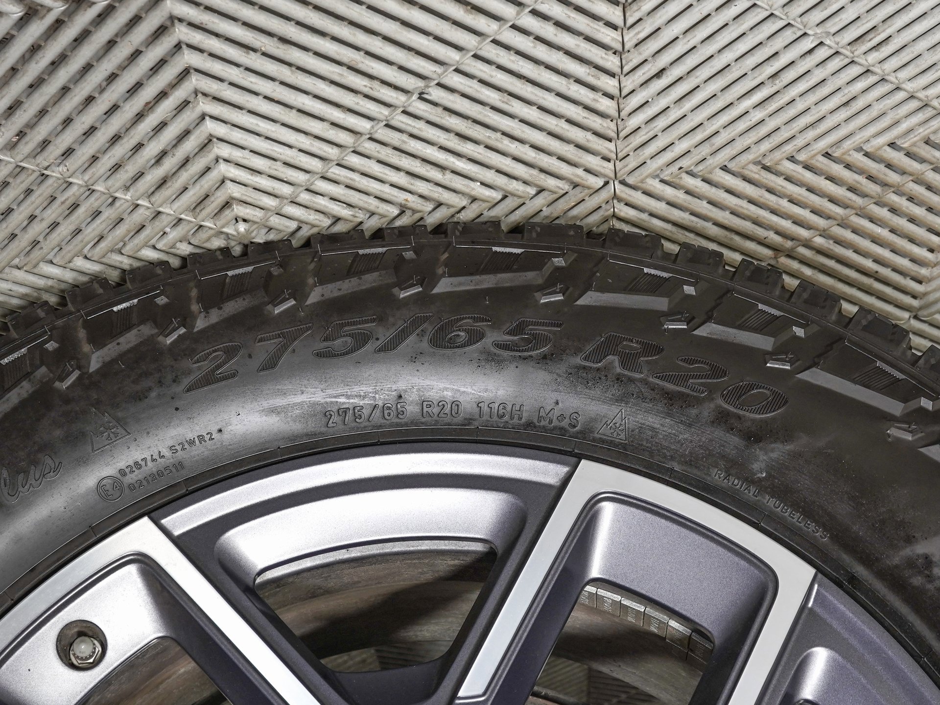 Used 2022 Rivian R1T Adventure image 33