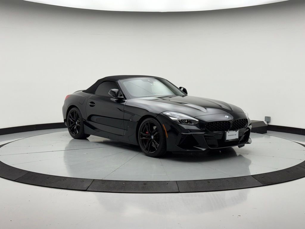 Used 2022 BMW Z4 M40i w/ Premium Package image 7