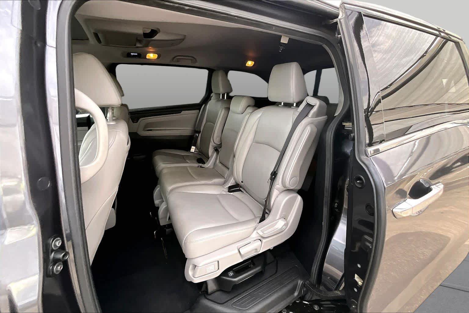 Used 2018 Honda Odyssey Elite image 21