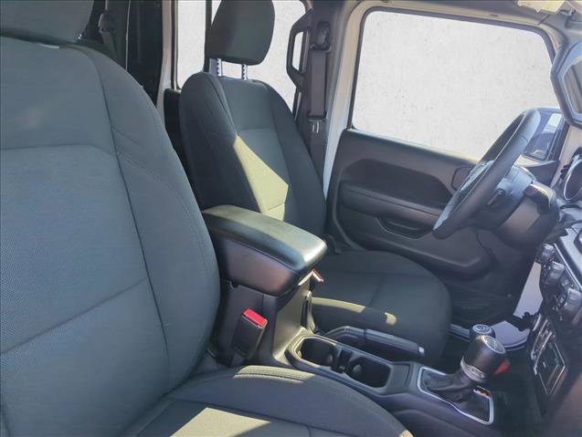 Used 2023 Jeep Gladiator Sport image 28