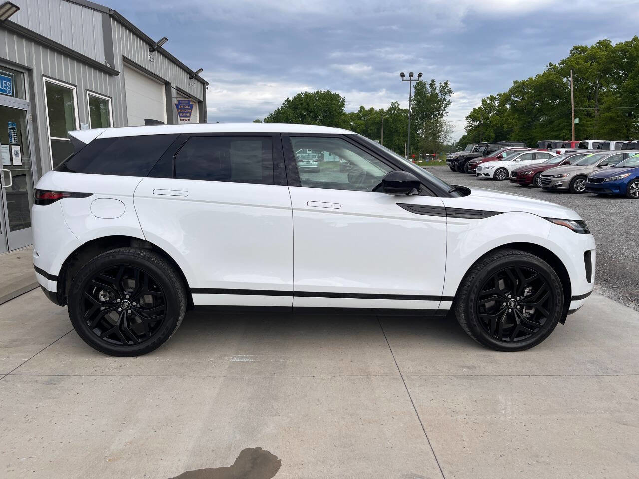Used 2023 Land Rover Range Rover Evoque SE AWD/4WD image 8