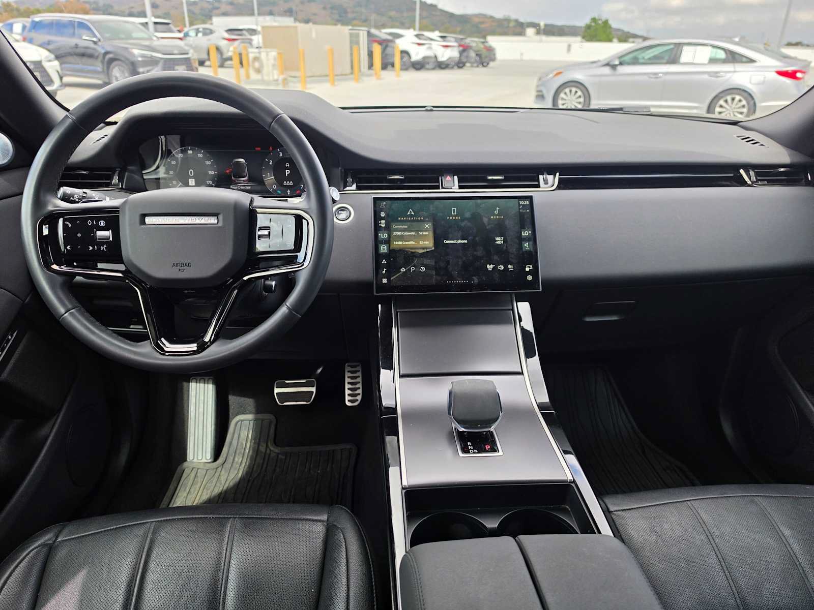 Used 2024 Land Rover Range Rover Evoque Dynamic SE AWD/4WD image 18