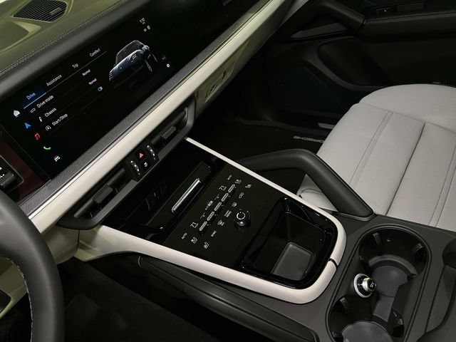 New 2026 Porsche Cayenne AWD/4WD image 34