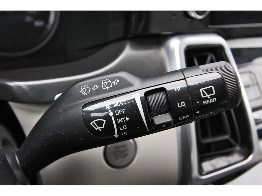 Certified 2022 Kia Sorento SX FWD image 22