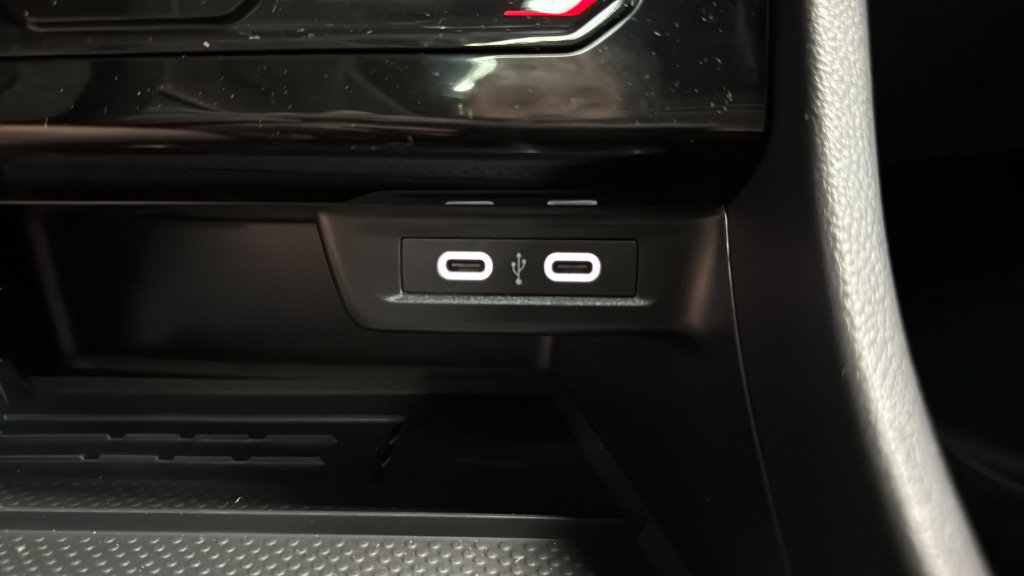 New 2026 Volkswagen Jetta SE FWD image 29