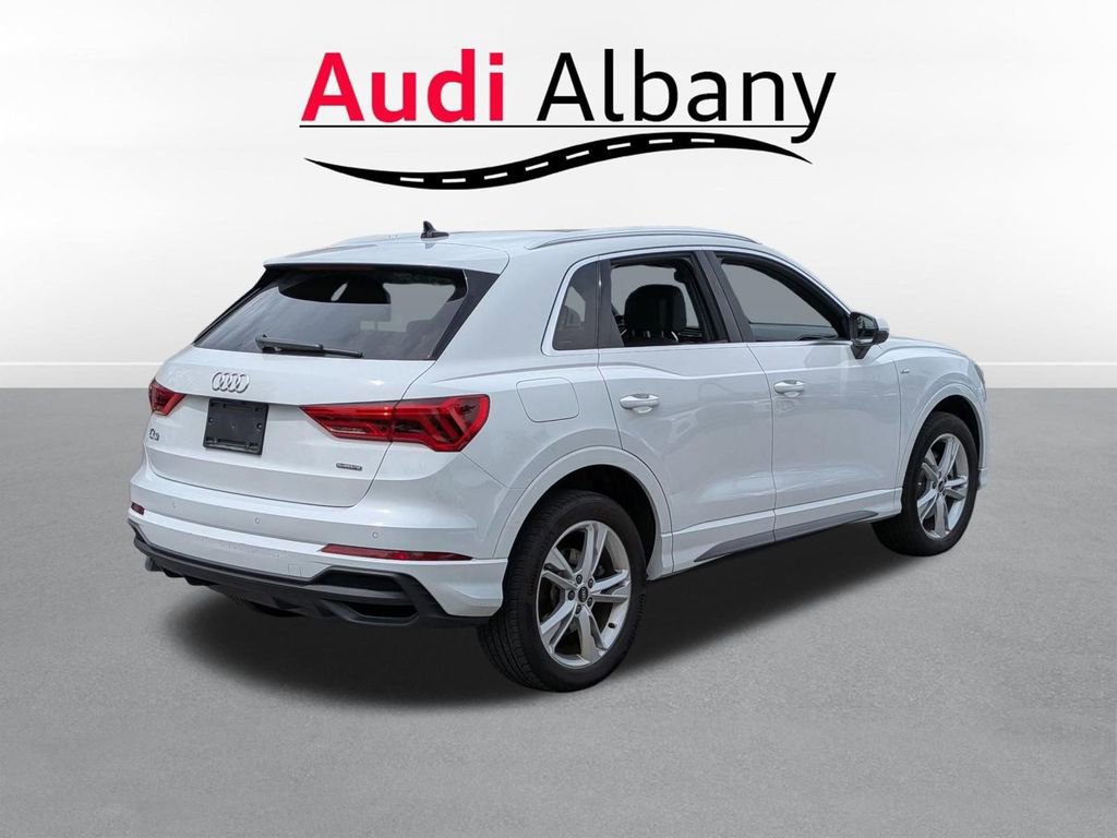 Used 2023 Audi Q3 2.0T Premium Plus w/ Premium Plus Package AWD/4WD image 4