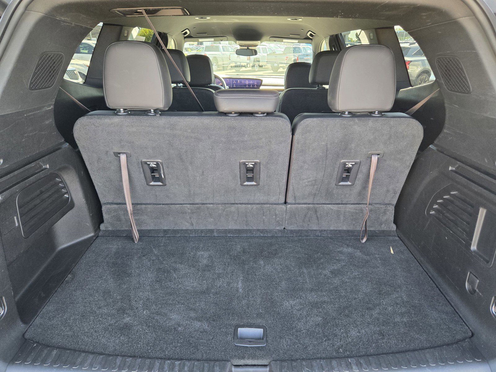 Certified 2025 Buick Enclave Preferred AWD/4WD image 9