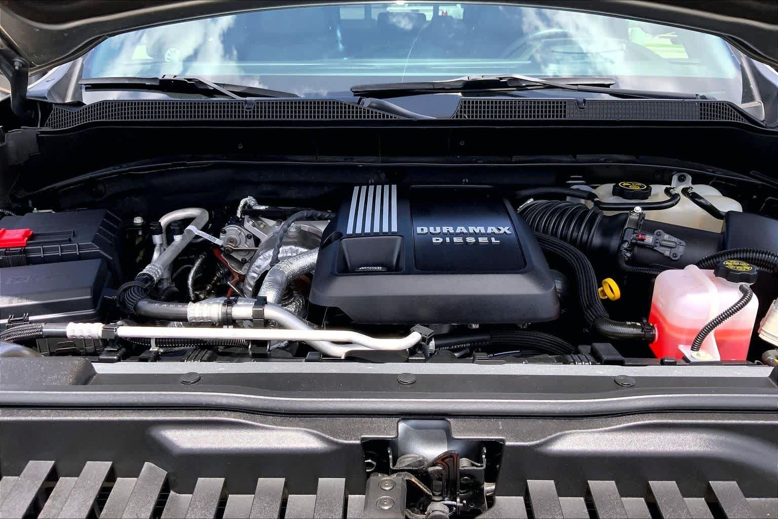 Certified 2023 Chevrolet Silverado 1500 High Country w/ High Country Premium Package AWD/4WD image 32