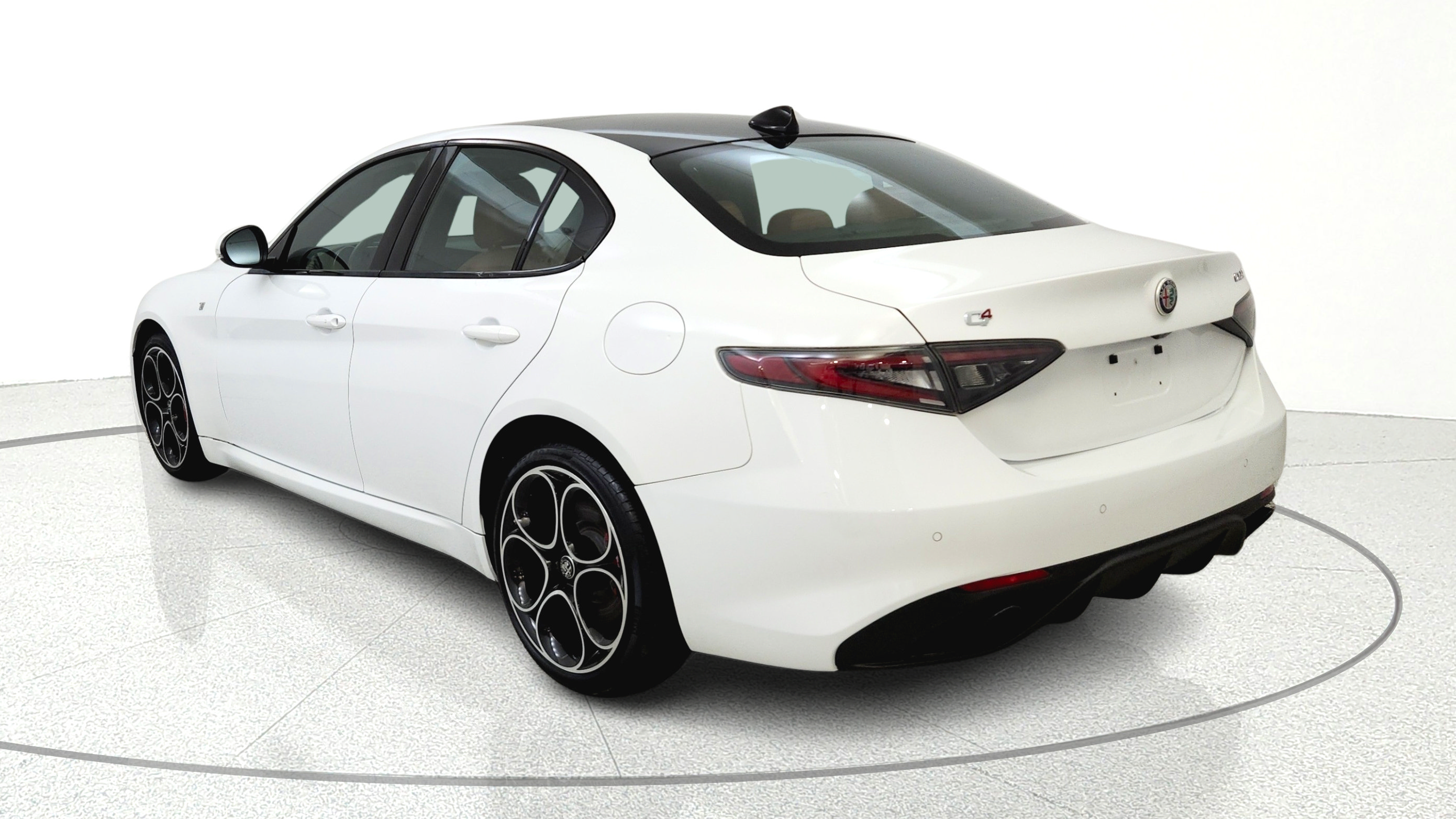 Used 2023 Alfa Romeo Giulia Ti w/ Active Assist Plus Package AWD/4WD image 5