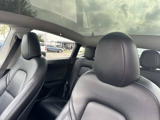 Used 2023 Tesla Model Y Long Range AWD/4WD image 6