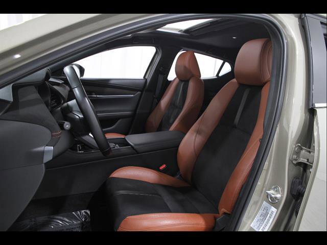 Certified 2025 MAZDA MAZDA3 Carbon AWD/4WD image 5