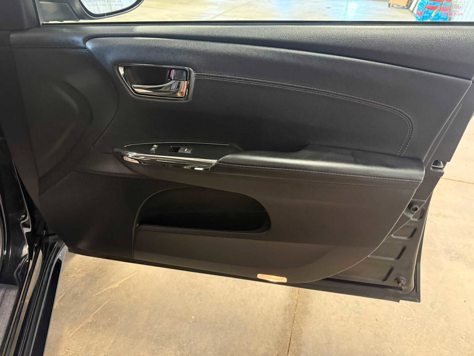 Used 2016 Toyota Avalon XLE Premium image 29