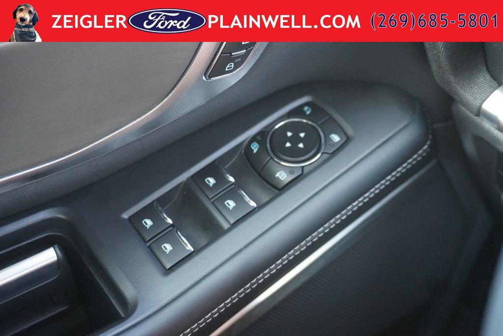 Used 2025 Ford Expedition Max Platinum AWD/4WD image 36