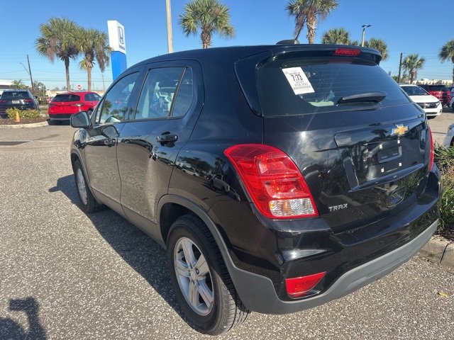 Used 2020 Chevrolet Trax LS image 38