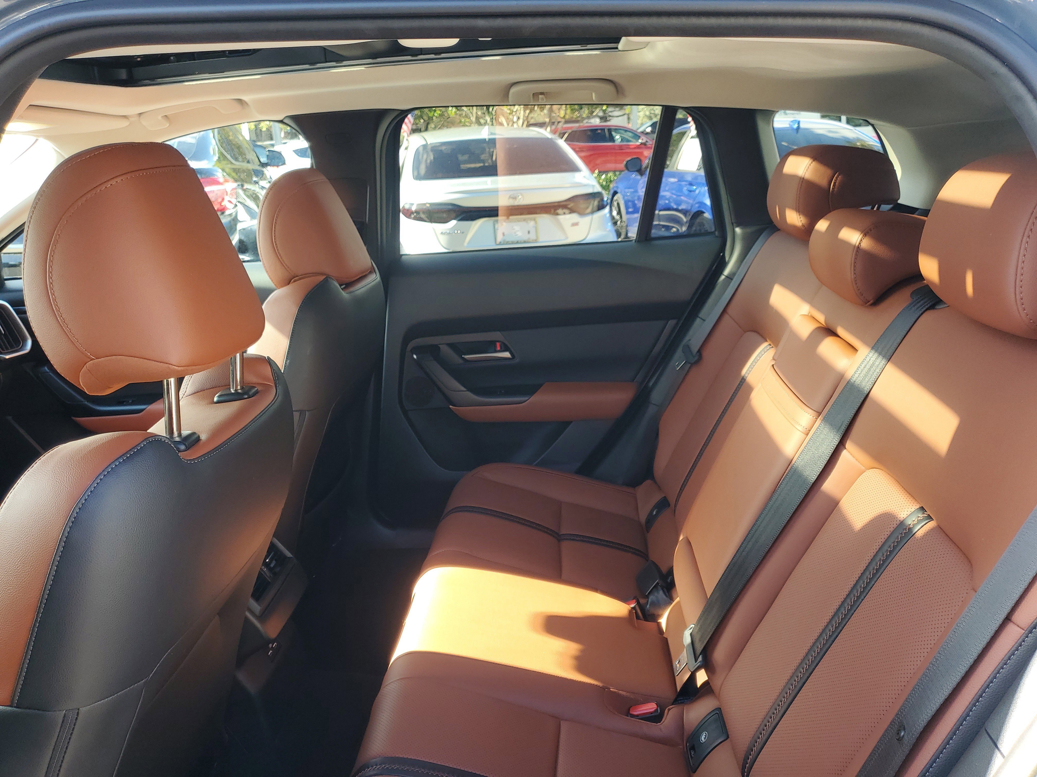 Used 2023 MAZDA CX-50 Meridian Edition w/ Apex Package image 11