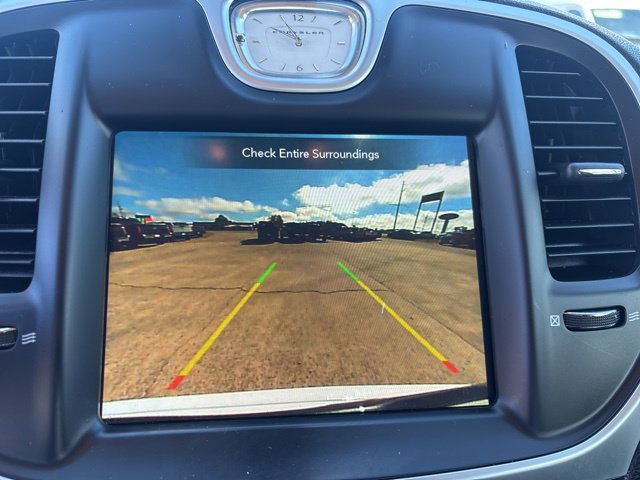 Used 2022 Chrysler 300 Touring w/ Sport Appearance Package image 22