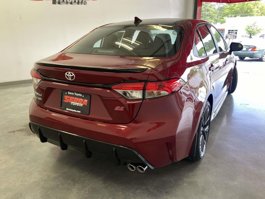 Used 2026 Toyota Corolla SE w/ SE Package FWD image 3