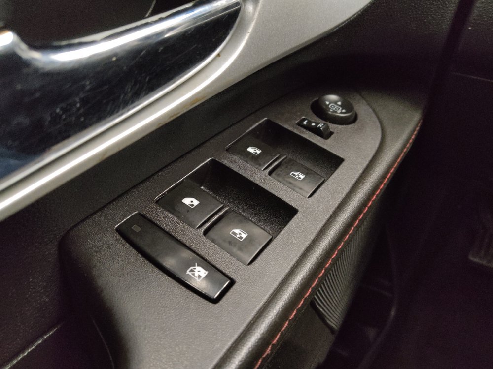 Used 2015 Chevrolet Equinox LT w/ Driver Convenience Package FWD image 27
