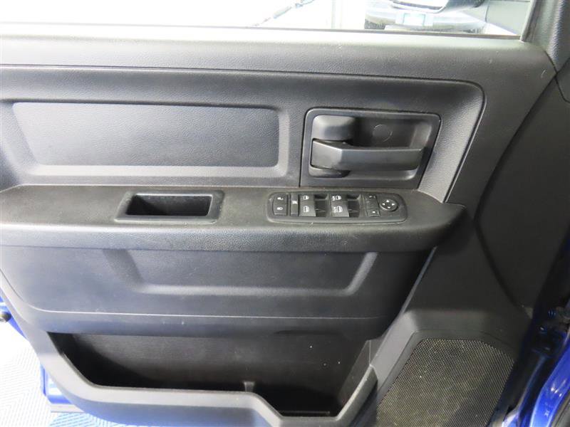 Used 2017 RAM 1500 Express AWD/4WD image 15