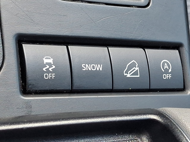 Used 2022 Toyota Highlander L AWD/4WD image 25