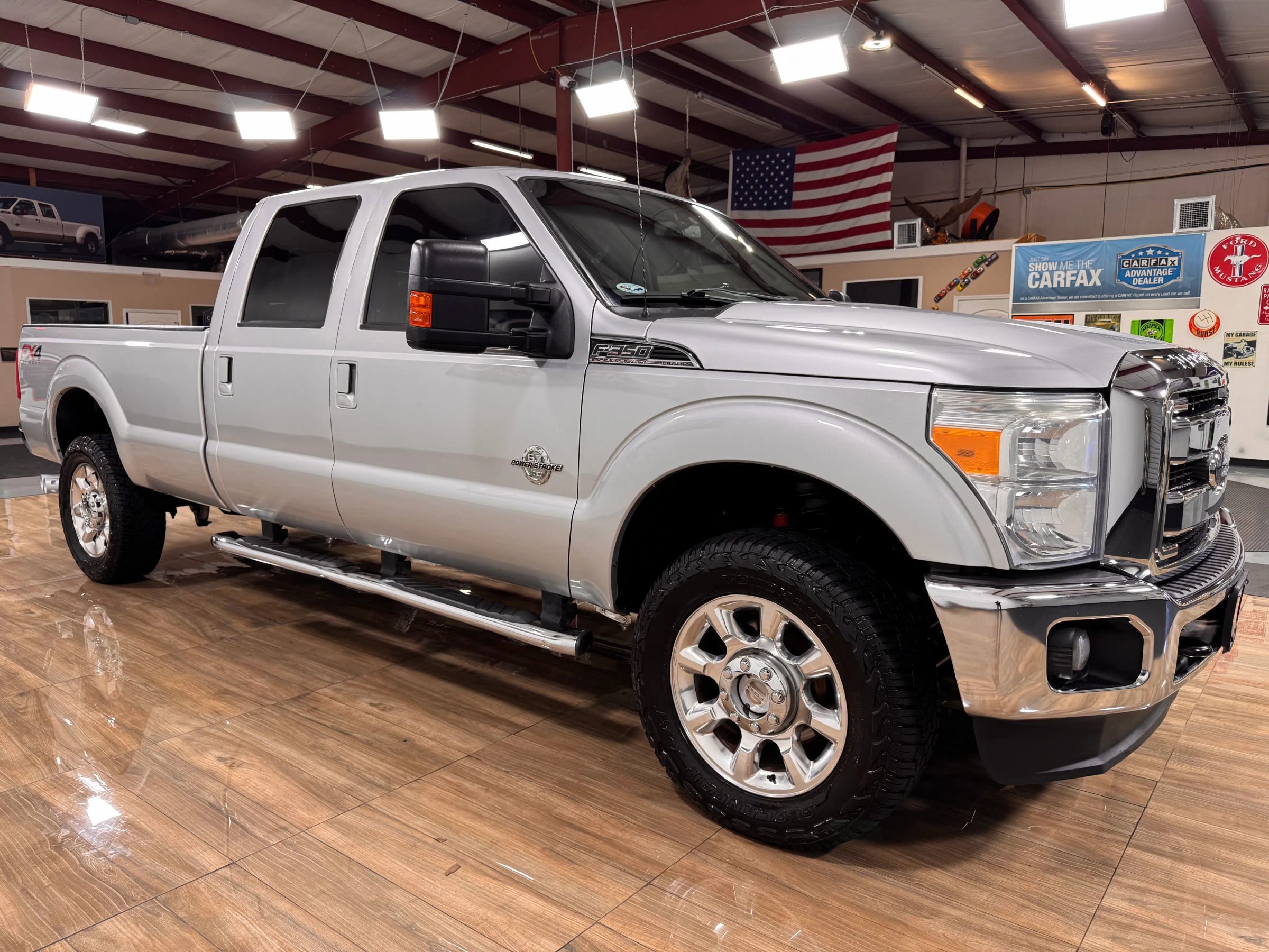 Used 2015 Ford F350 Lariat w/ Lariat Ultimate Package image 3