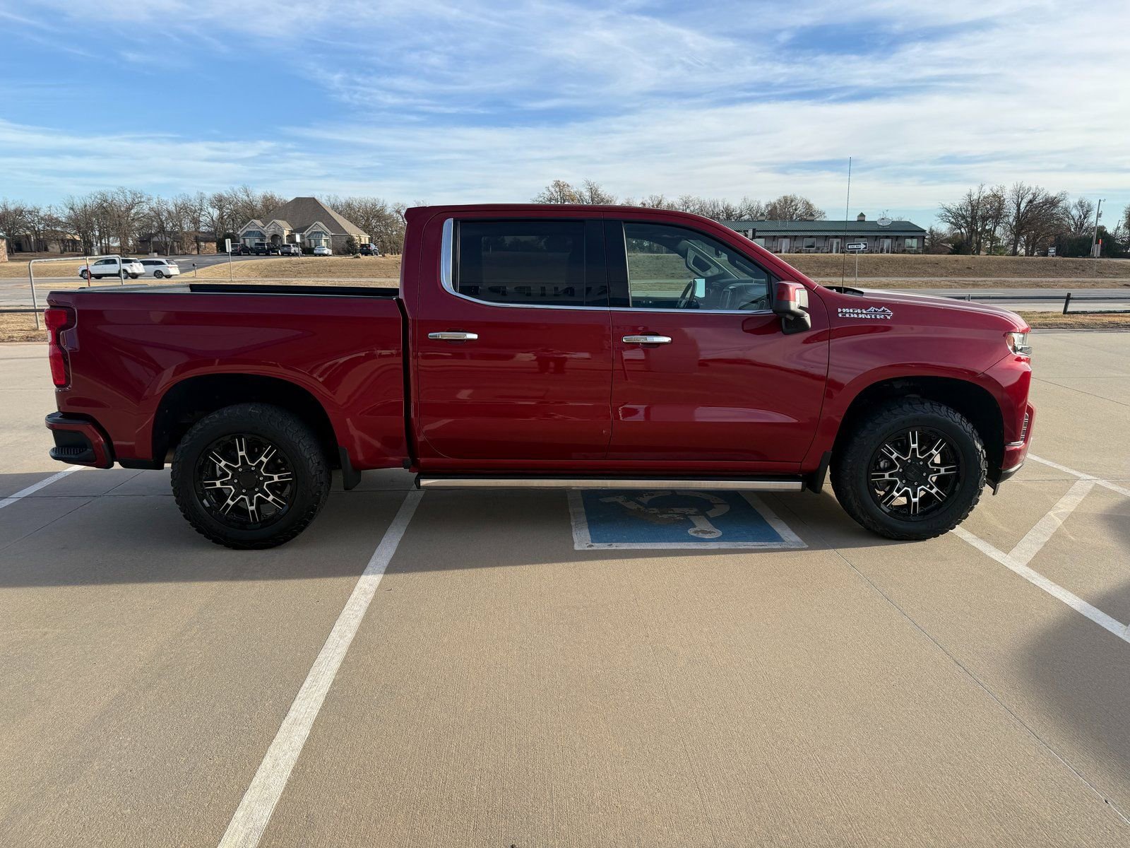 Used 2021 Chevrolet Silverado 1500 High Country w/ Technology Package AWD/4WD image 7