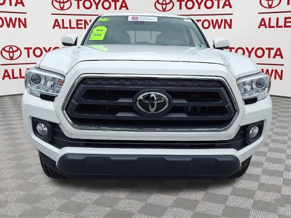 Used 2023 Toyota Tacoma SR5 AWD/4WD image 2
