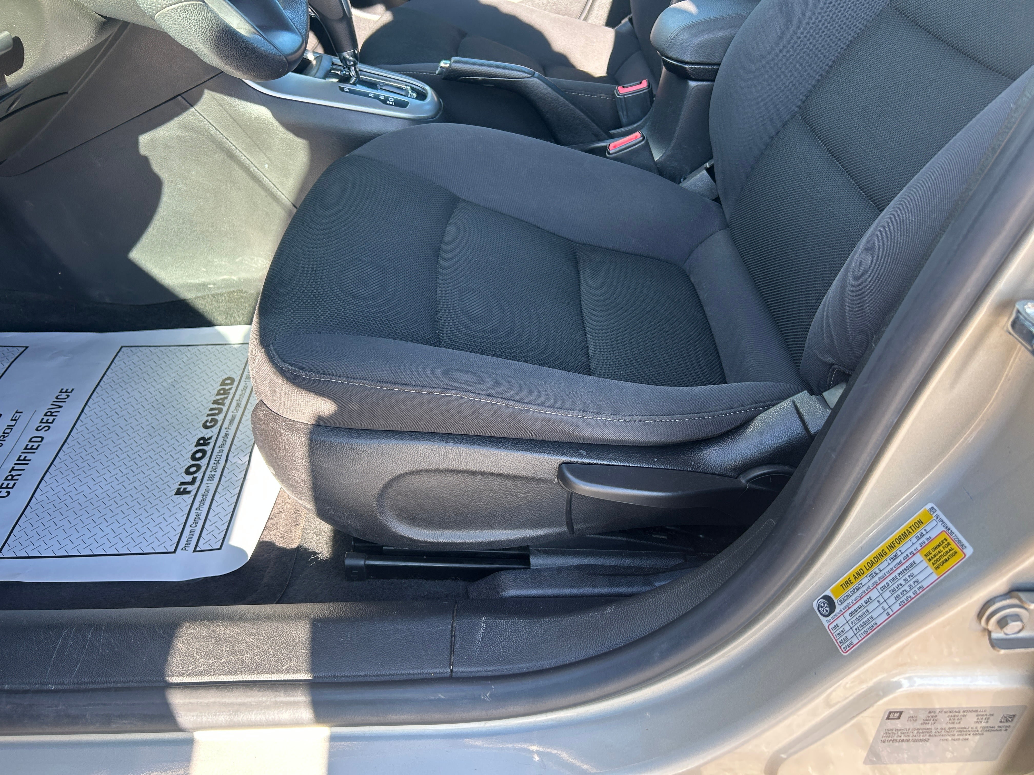 Used 2016 Chevrolet Cruze LT FWD image 17