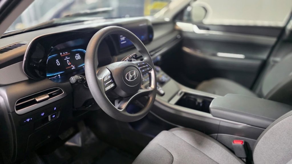 Used 2023 Hyundai Palisade SE image 15