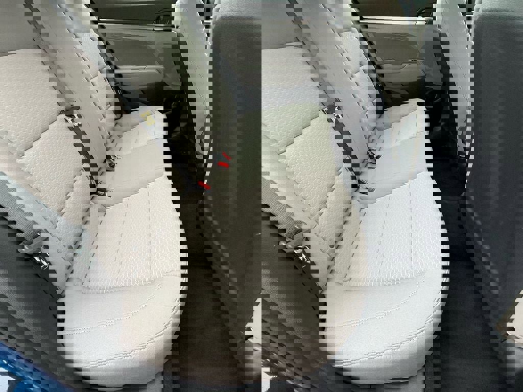 Used 2020 Hyundai Elantra SEL image 11