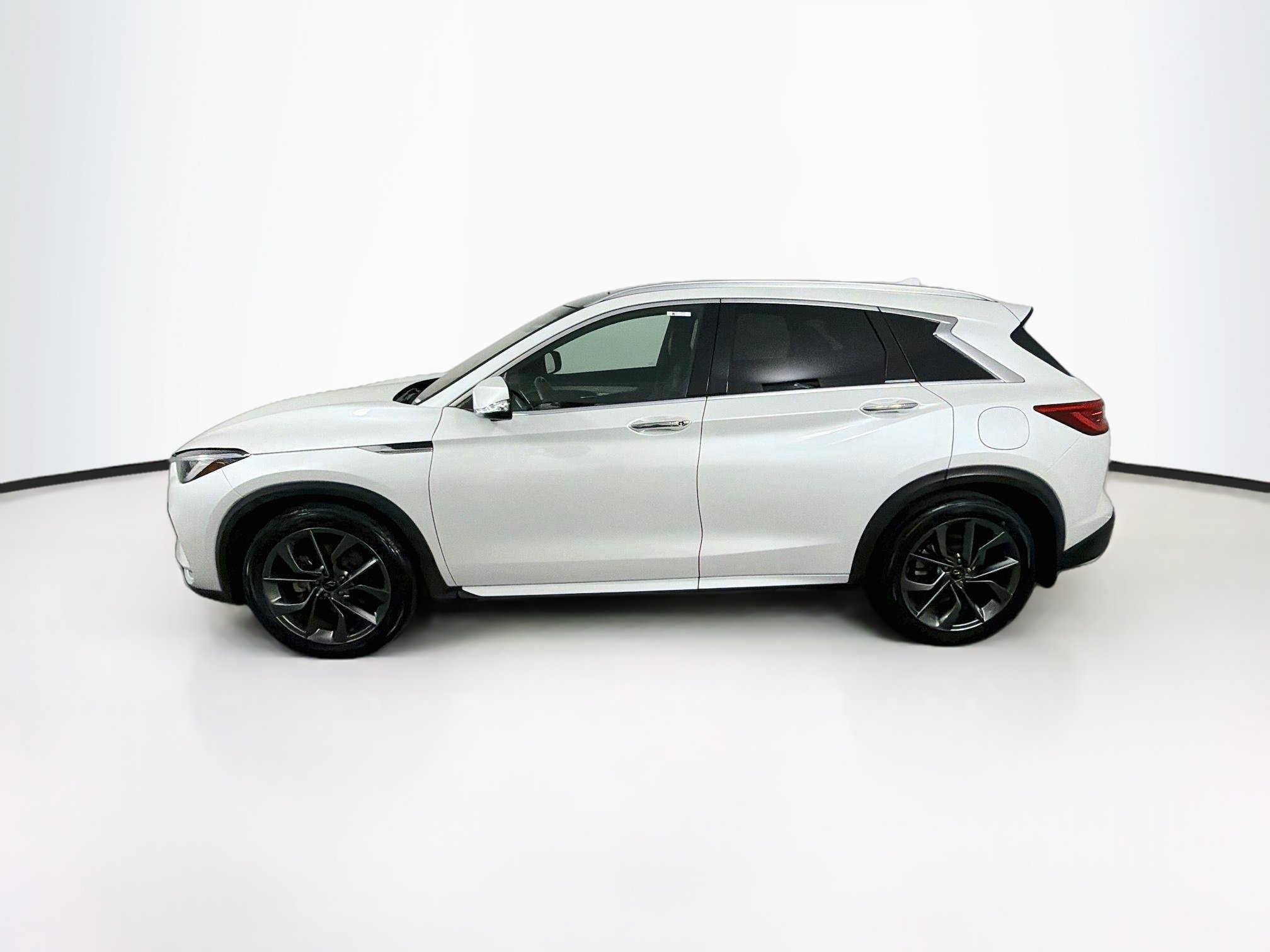 Used 2023 INFINITI QX50 Sensory FWD image 4