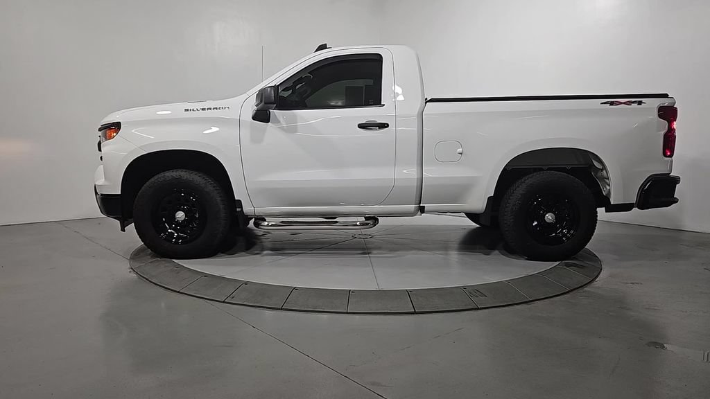 Used 2025 Chevrolet Silverado 1500 W/T w/ WT Convenience Package AWD/4WD image 2