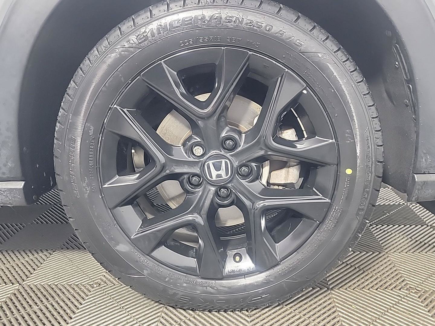 Certified 2024 Honda HR-V Sport image 4