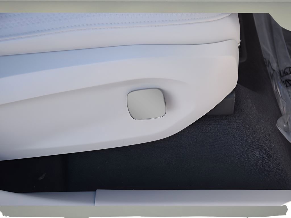 Used 2025 Volvo EX90 Ultra image 33