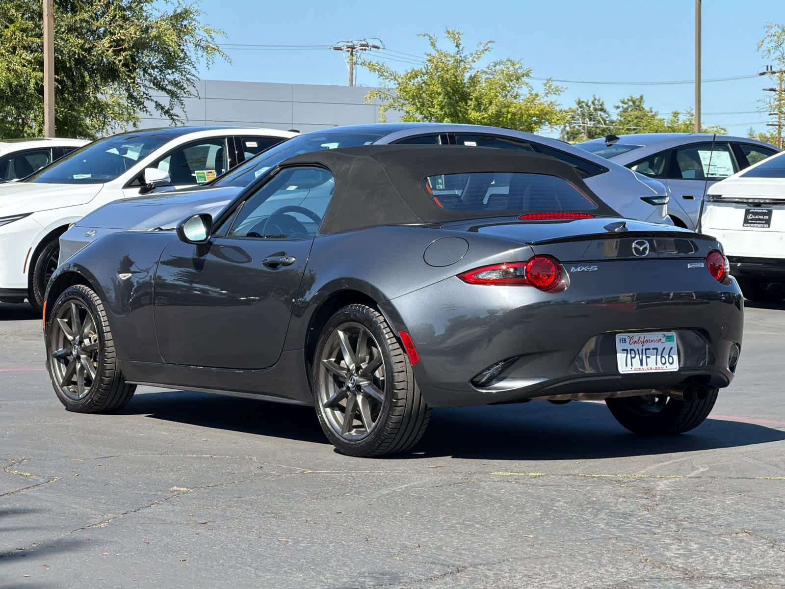 Used 2016 MAZDA MX-5 Miata Club RWD image 5