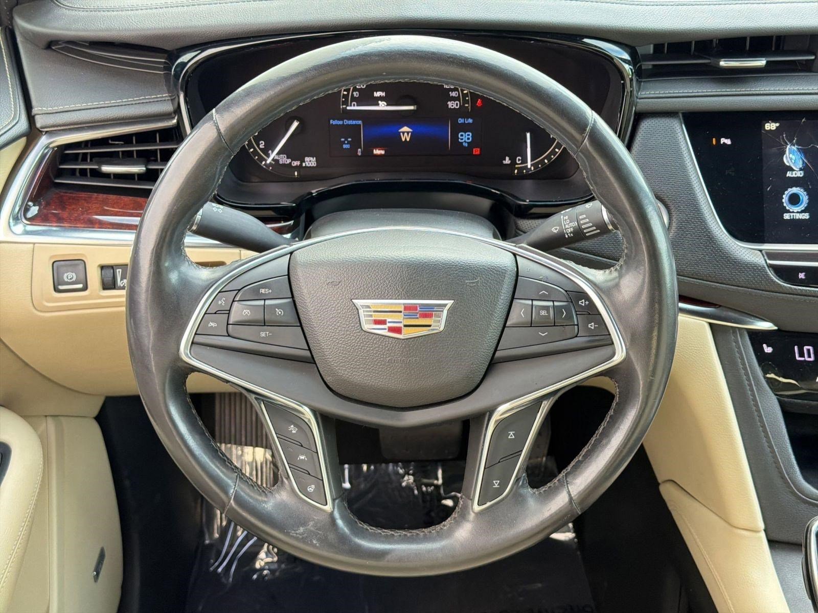 Used 2017 Cadillac XT5 Luxury w/ Driver Awareness Package FWD image 18