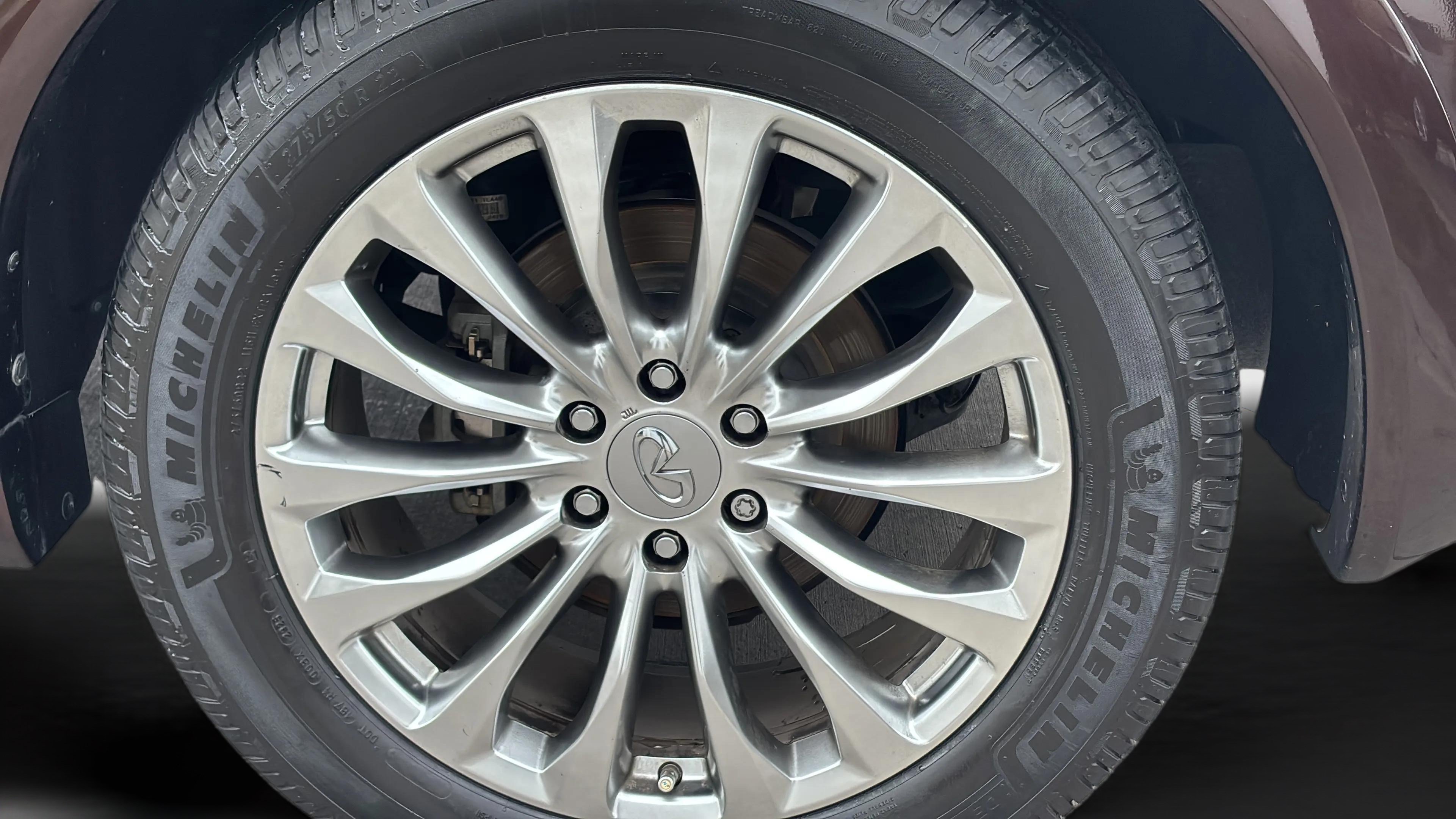 Used 2017 INFINITI QX80 2WD w/ Deluxe Technology Package image 23