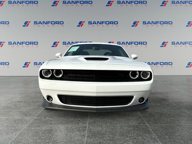 Used 2022 Dodge Challenger R/T w/ Blacktop Package image 8