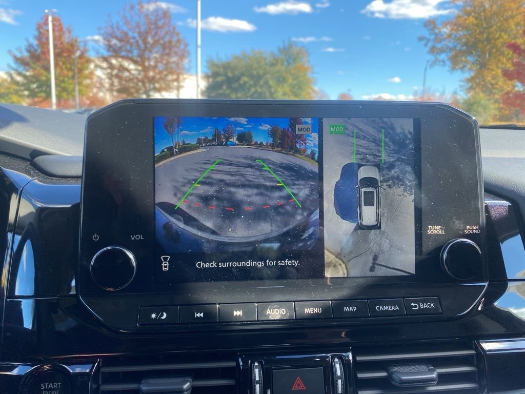 New 2025 Nissan Pathfinder SL image 21