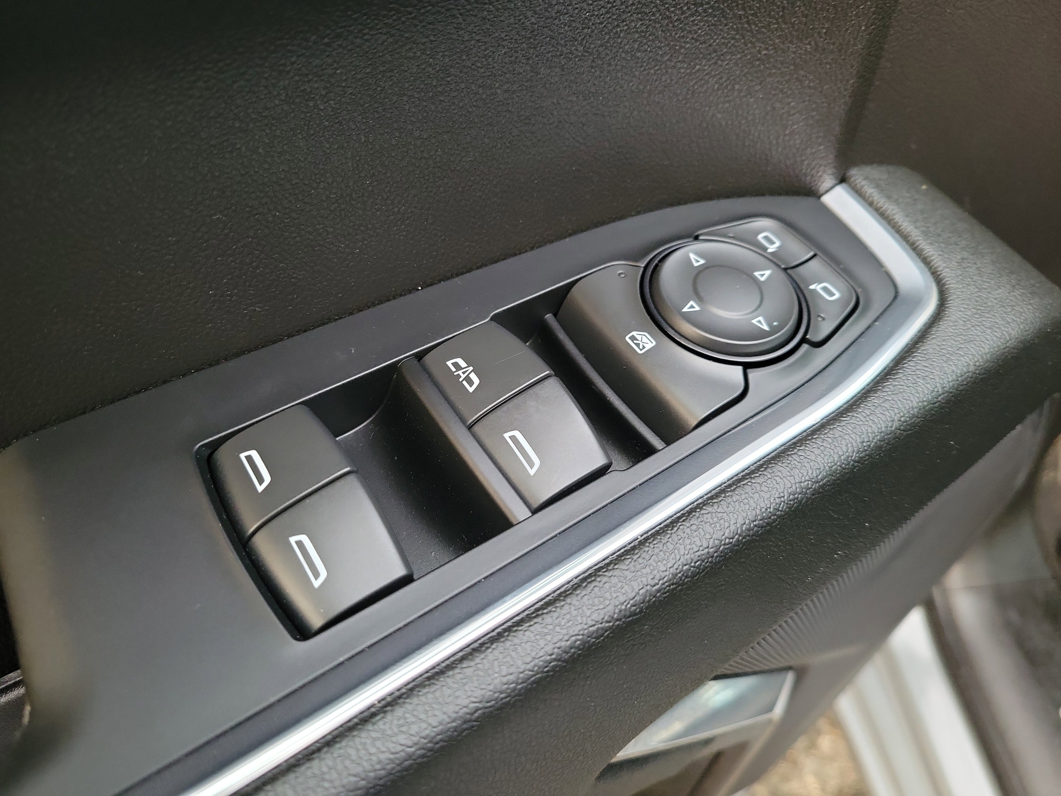 Used 2024 GMC Sierra 1500 SLE image 20